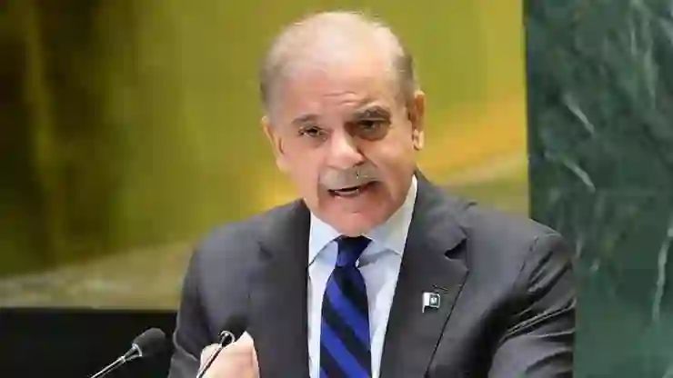 Pakistan Başbakanı Şerif: Pakistan, Hindistan’ın bu savaş eylemine karşı güçlü bir şekilde karşılık verme hakkına sahip