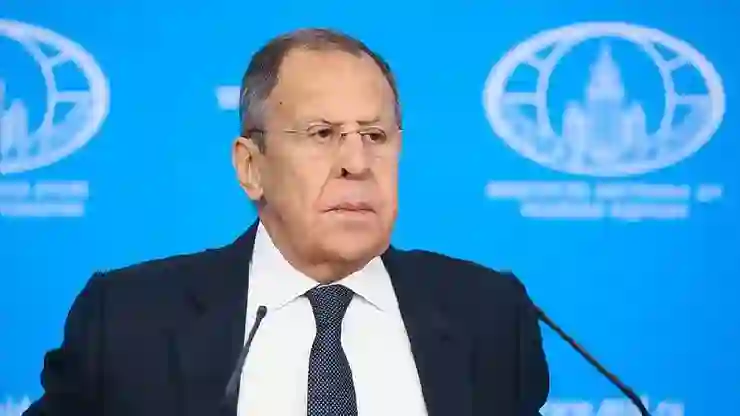 Rusya Dışişleri Bakanı Lavrov: Avrupa’nın neredeyse tümü bizimle savaşıyor