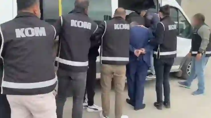 Sahte belgelerle şirketlerin gayrimenkullerini satan suç örgütüne ikinci dalga operasyon: 4 tutuklama