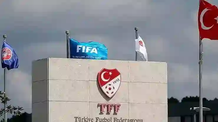 TFF, profesyonel liglerde 2025/26 sezonunun planlamalarını duyurdu.