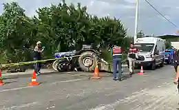 Traktörle motosiklet çarpıştı: 3 ölü