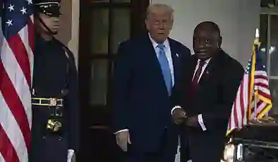 Trump, Beyaz Saray’da ağırladığı Güney Afrika Cumhurbaşkanı Ramaphosa’yı “beyaz çiftçilere soykırım” ile suçladı