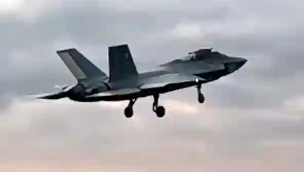 TUSAŞ’tan KAAN paylaşımı: “Gökyüzüne yazılmış bir sevdanın izindeyiz”