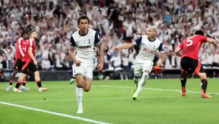 UEFA Avrupa Ligi’nde şampiyon Tottenham!