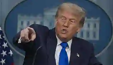 ABD Başkanı Trump’tan “İran’la 30 milyar dolarlık sivil nükleer anlaşma” iddialarına sert tepki