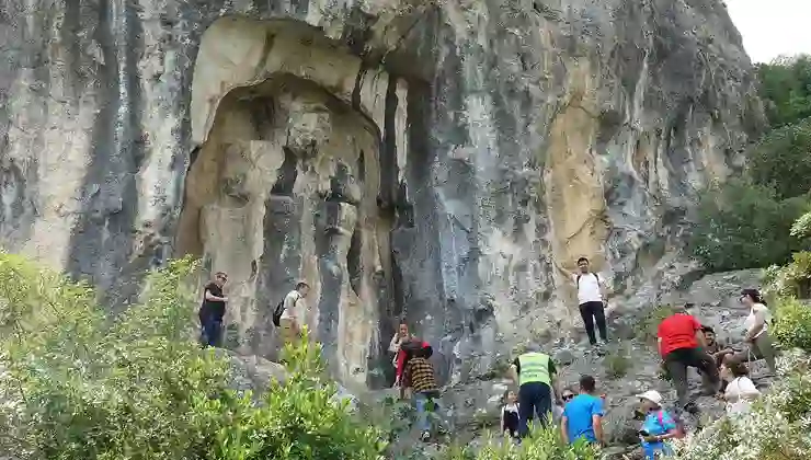 “Anemon Yolu” doğaseverlerin yeni gözdesi
