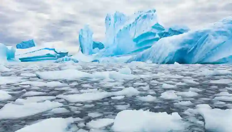 Antarktika’nın buzulları altında gizemli radyo dalgaları keşfedildi: Bilim insanları şaşkın