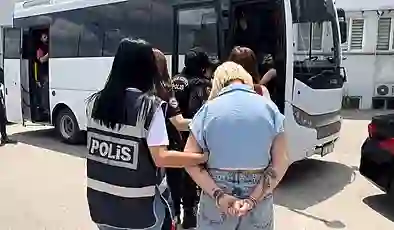 Bursa merkezli 3 ilde fuhuş operasyonu: 15 gözaltı