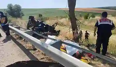 Edirne’de otomobil, ağaca çarptı; 2’si çocuk 5 ölü, 1 yaralı