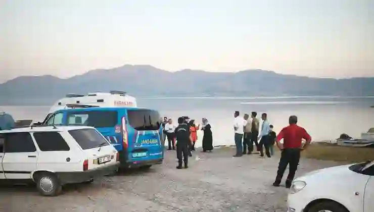 Elazığ’da baraj gölüne giren çocuk boğuldu