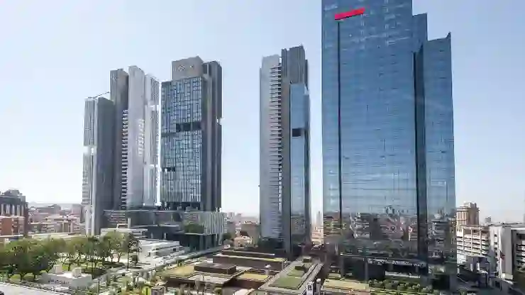 Forbes’un yayımladığı dünyanın en büyük 2.000 şirketi arasında Türkiye’den 10 şirket yer aldı