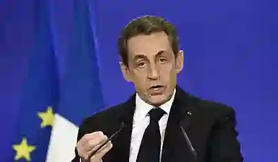 Hapis cezası kesinleşen eski Fransa Cumhurbaşkanı Sarkozy’nin onur nişanı geri alındı