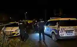 Tartıştığı 3 kişiyi tüfekle vurdu