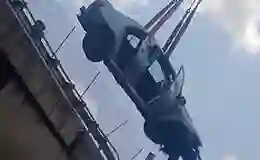 TEM Otoyolu’nda otomobil köprüden uçtu