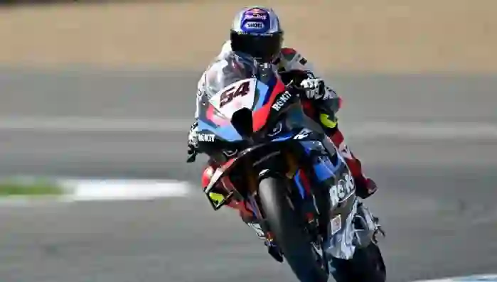 Toprak Razgatlıoğlu 3’te 3 yaptı