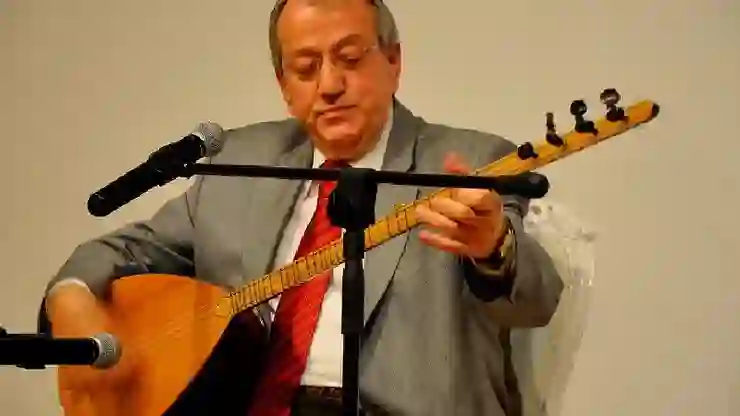 Türk halk müziği sanatçısı Mehmet Erenler hayatını kaybetti
