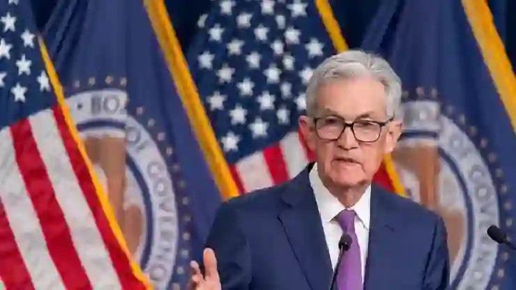 ABD Merkez Bankası Başkanı Powell’dan bankalara mesaj: Büyümeye katkı sunun
