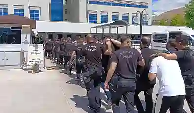 Ankara’da tehditle haraç kesen çeteye operasyon: Avukatlar da var