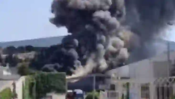 Bursa’da fabrika yangını: Gökyüzü kara dumanla kaplandı