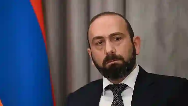 Ermenistan Dışişleri Bakanı Mirzoyan’dan, Rus mevkidaşı Lavrov’a: İç işlerimize karışmayın