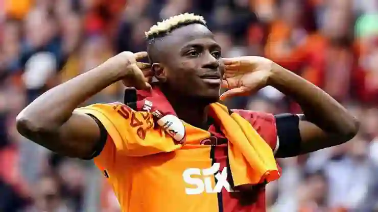 Galatasaray, Osimhen için tekrar görüşmelere başladı