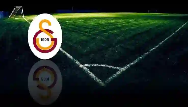 Galatasaray tam 18 isimle yollarını ayırdı: Taraftar endişelendi!