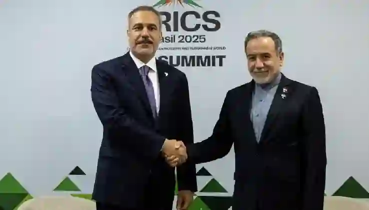 Hakan Fidan, İranlı mevkidaşı Abbas Arakçi ile görüştü