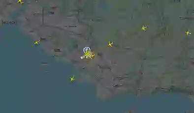 İnişe geçen uçağa lazer tuttular