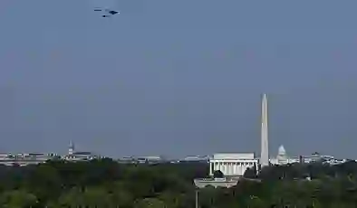 İran’ı vuran uçaklar Beyaz Saray semalarında uçtu