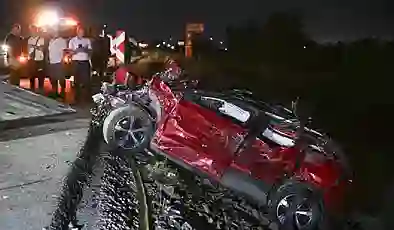 Karşı şeride geçip dehşet saçtı: 3 ölü