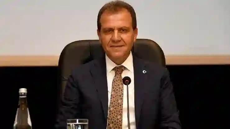 Mersin Büyükşehir Belediye Başkanı Seçer: Gün; ortak akılla, ortak vicdanla, ortak mücadeleyle bir olma günüdür