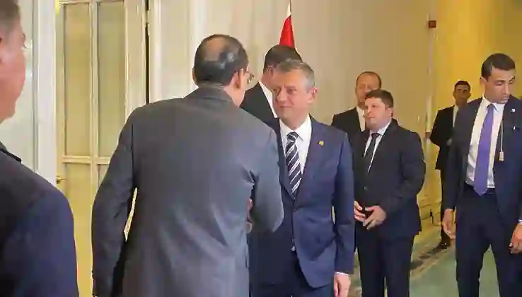 MİT Başkanı Kalın’dan Özgür Özel’e ziyaret