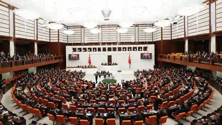 Mustafa Varank’tan ‘zeytinlik’ yasasına ilişkin açıklama: Siz ‘geçirmeyeceğiz’ deyince biz de geçirmek için gayret gösteriyoruz