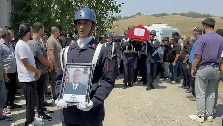 Nehirde boğulan uzman çavuş son yolculuğuna uğurlandı