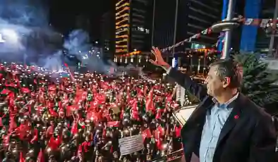 Özgür Özel, ‘Millet İradesine Sahip Çıkıyor’ mitinginde