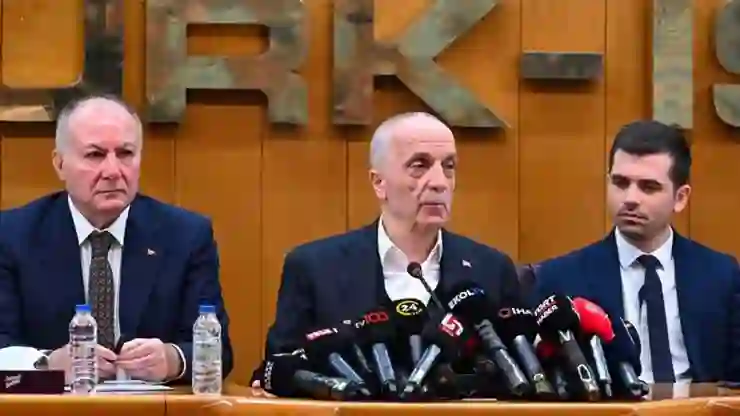TÜRK-İŞ Başkanı Atalay: Zam görüşmelerinde bir arpa boyu yol alamadık