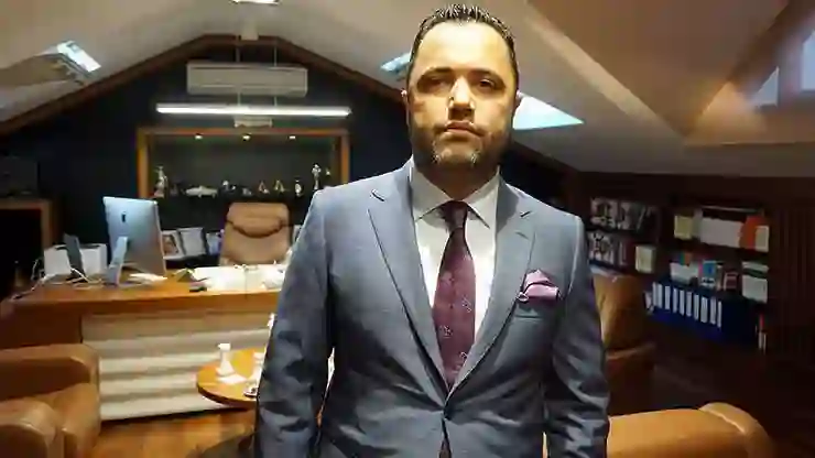 AKP’li Şamil Tayyar: Rezan Epözdemir 150 bin dolara tutuklu tahliyesiyle suçlanıyor