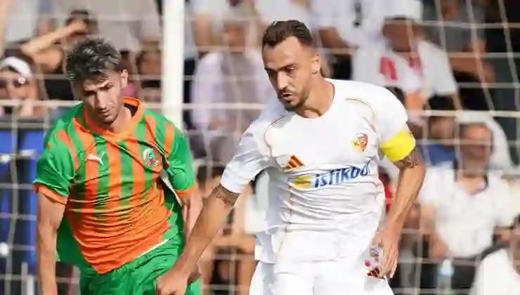 Alanyaspor, hazırlık maçında Kayserispor’u 2 golle mağlup etti