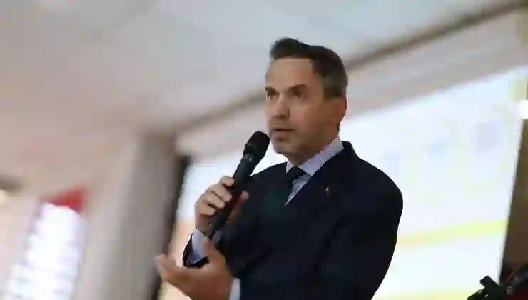 Bakan Bayraktar’dan Suriye yorumu: Hibe değil ticaret