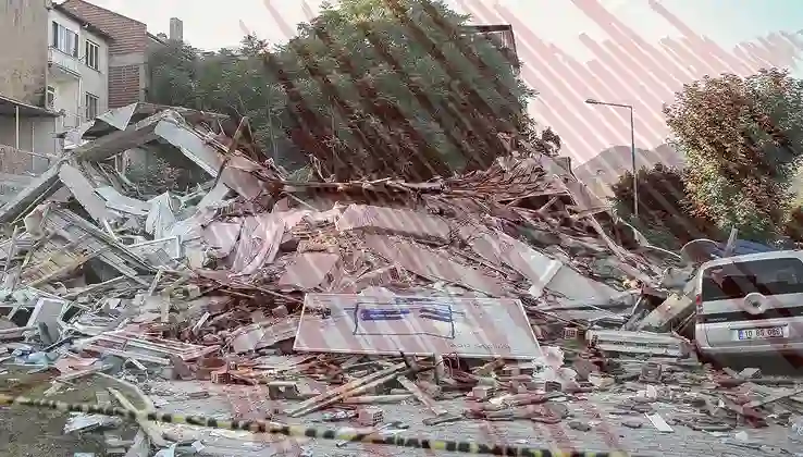 Balıkesir beşik gibi: Sındırgı’da vatandaşlar ikinci geceyi de dışarıda geçirdi