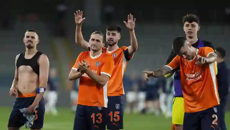 Başakşehir’in Konferans Ligi play-off turundaki rakibi belli oldu!