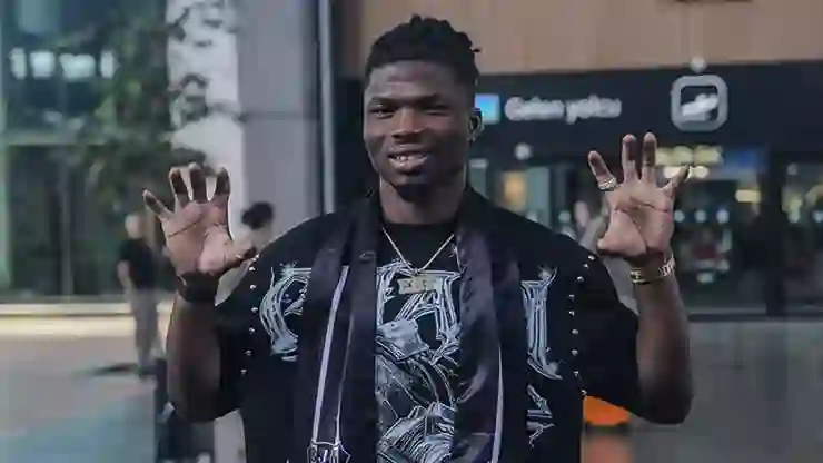 Beşiktaş’ın yeni transferi El Bilal Toure: Bana anlatılan projeyi sevdim ve Beşiktaş’a gelmeye karar verdim