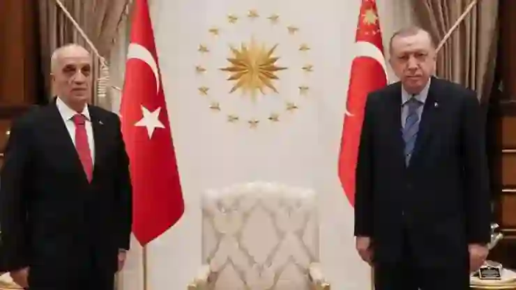 Cumhurbaşkanı Erdoğan ile görüşen TÜRK-İŞ Genel Başkanı Atalay açıkladı: Üyelerimiz ne derse yola öyle devam edeceğiz