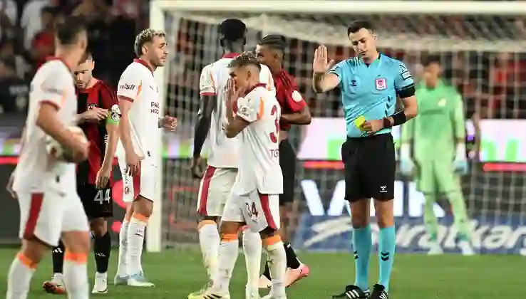 Fenerbahçe’den Galatasaray maçı sonrası tepki: “Rezalet, hesap sorulmalı!”