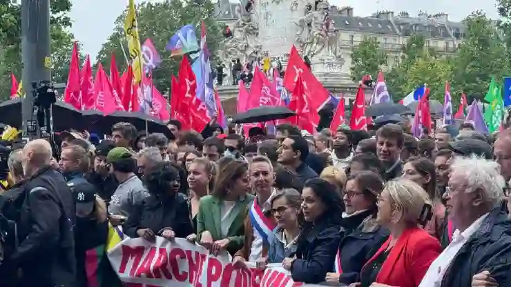 Fransız devlet radyosu yayınları, grev nedeniyle kesintiye uğradı