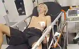 Gasp etmek istedikleri Ukraynalı çocuğu sırtından bıçakladılar