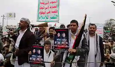 İsrail donanması Sana’yı vurdu