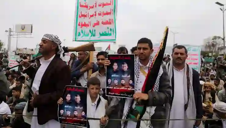 İsrail donanması Sana’yı vurdu