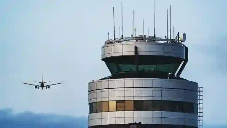 İsrailli pilotlara “Özgür Filistin” sloganı attı: Görevden uzaklaştırıldı