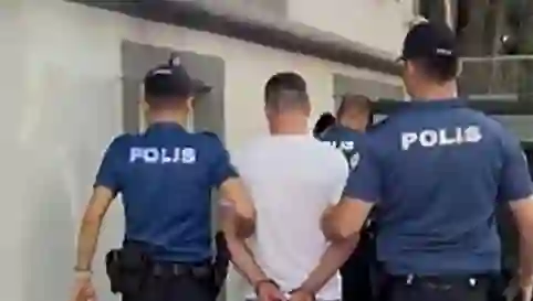 İzmir’de 24 yıl hapis cezası bulunan firari yakalandı